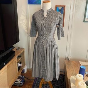 Vintage button-up dress gingham